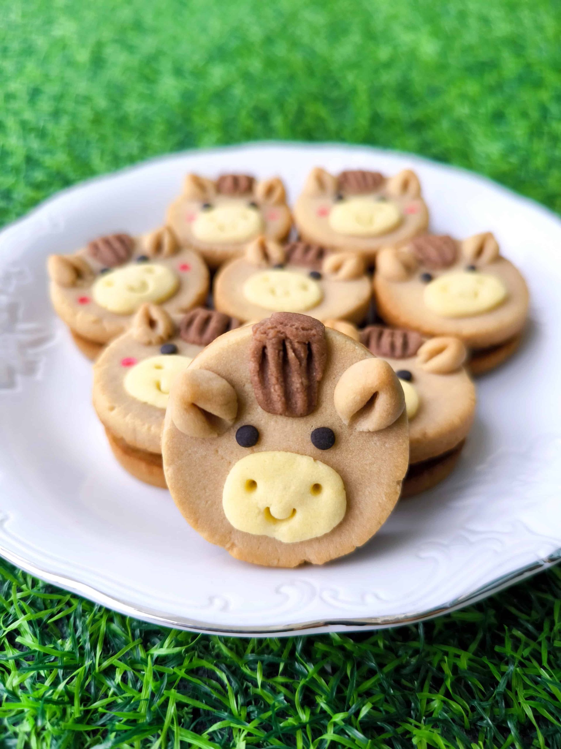 My Little Horsey Pineapple Tarts - Image 3